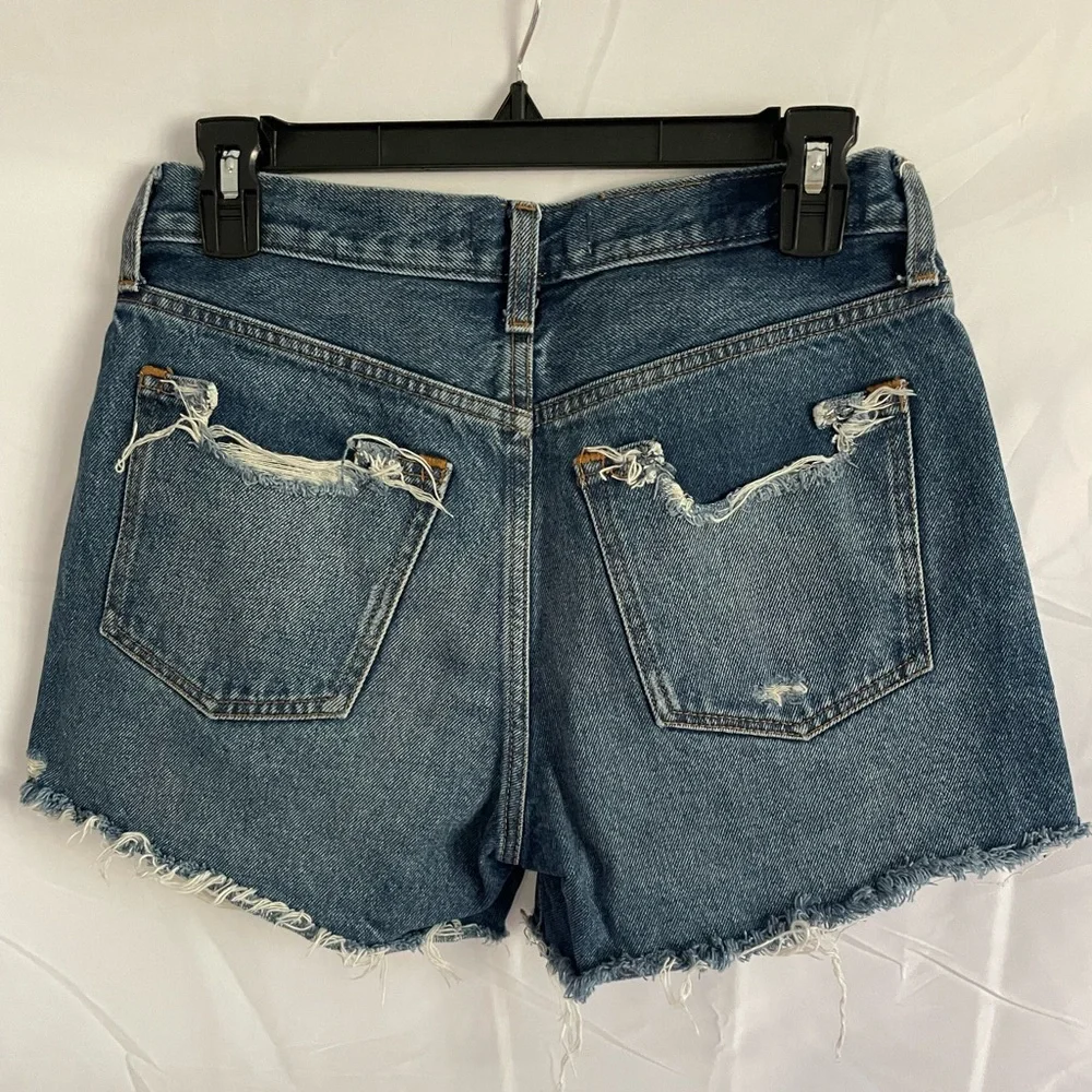 Abercrombie & Fitch | Mid Rise Boyfriend Shorts - Picture 3 of 3